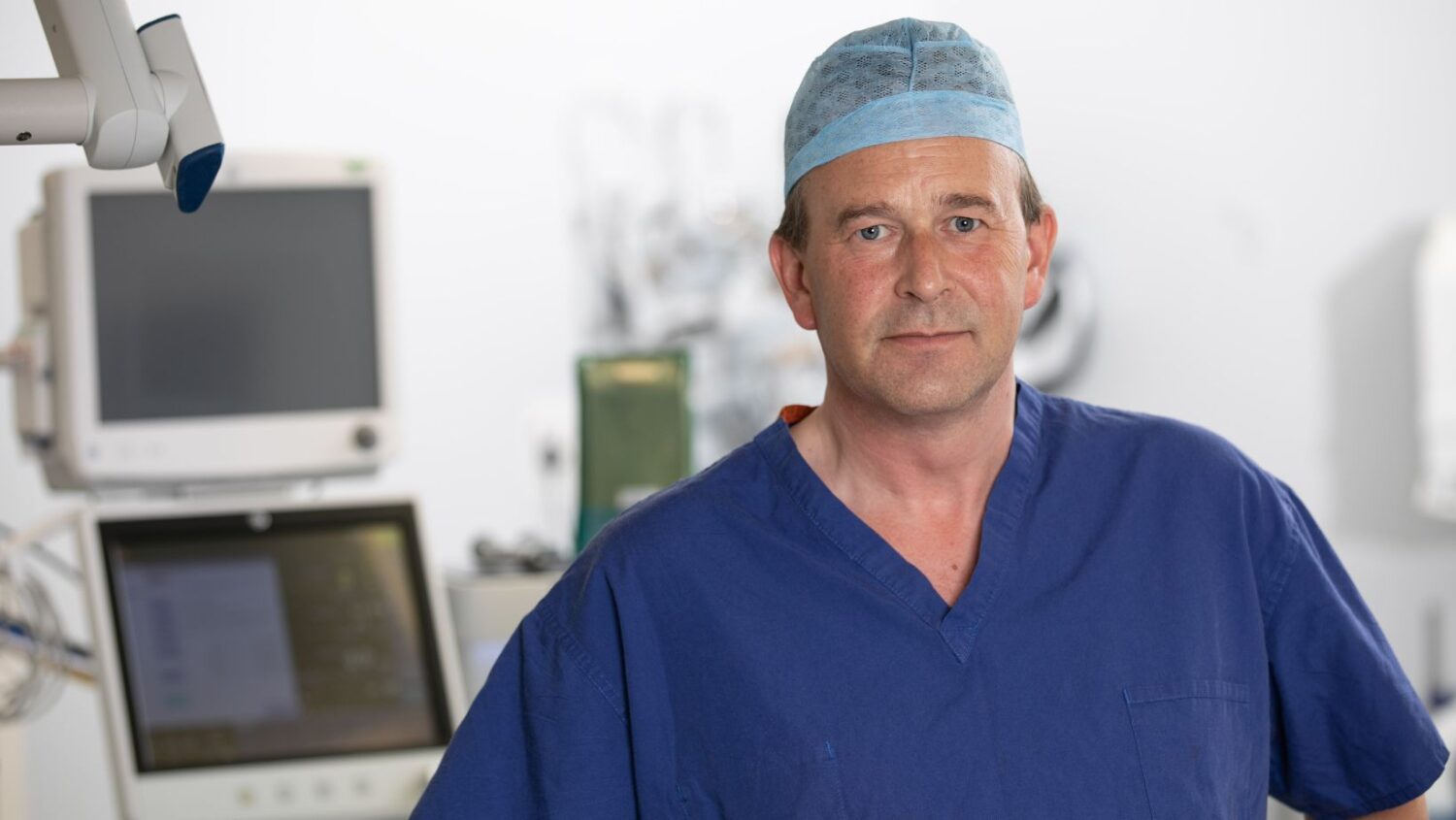 10 Crucial Questions to Ask Your Plastic Surgeon